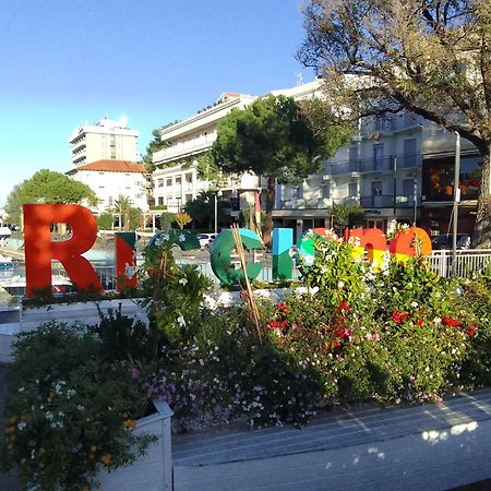 Hotel Al Cavallino Bianco Riccione Esterno foto