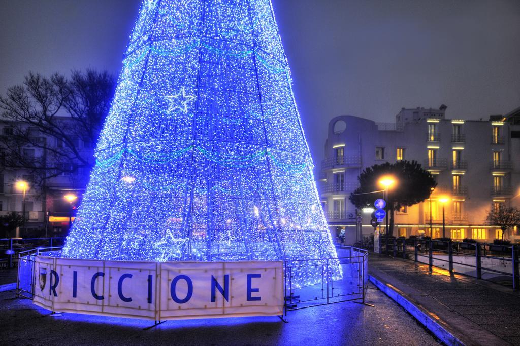 Hotel Al Cavallino Bianco Riccione Esterno foto