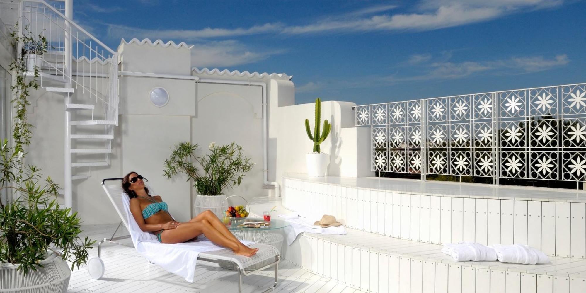 Hotel Al Cavallino Bianco Riccione Esterno foto