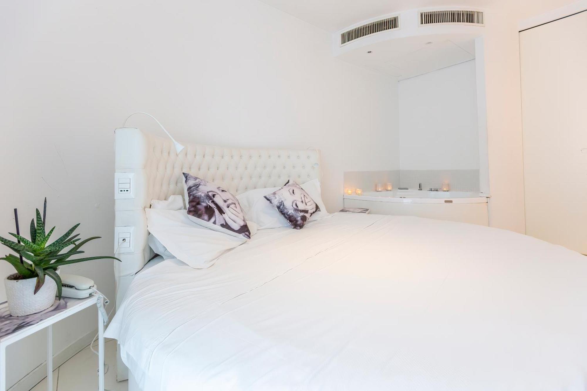 Hotel Al Cavallino Bianco Riccione Esterno foto