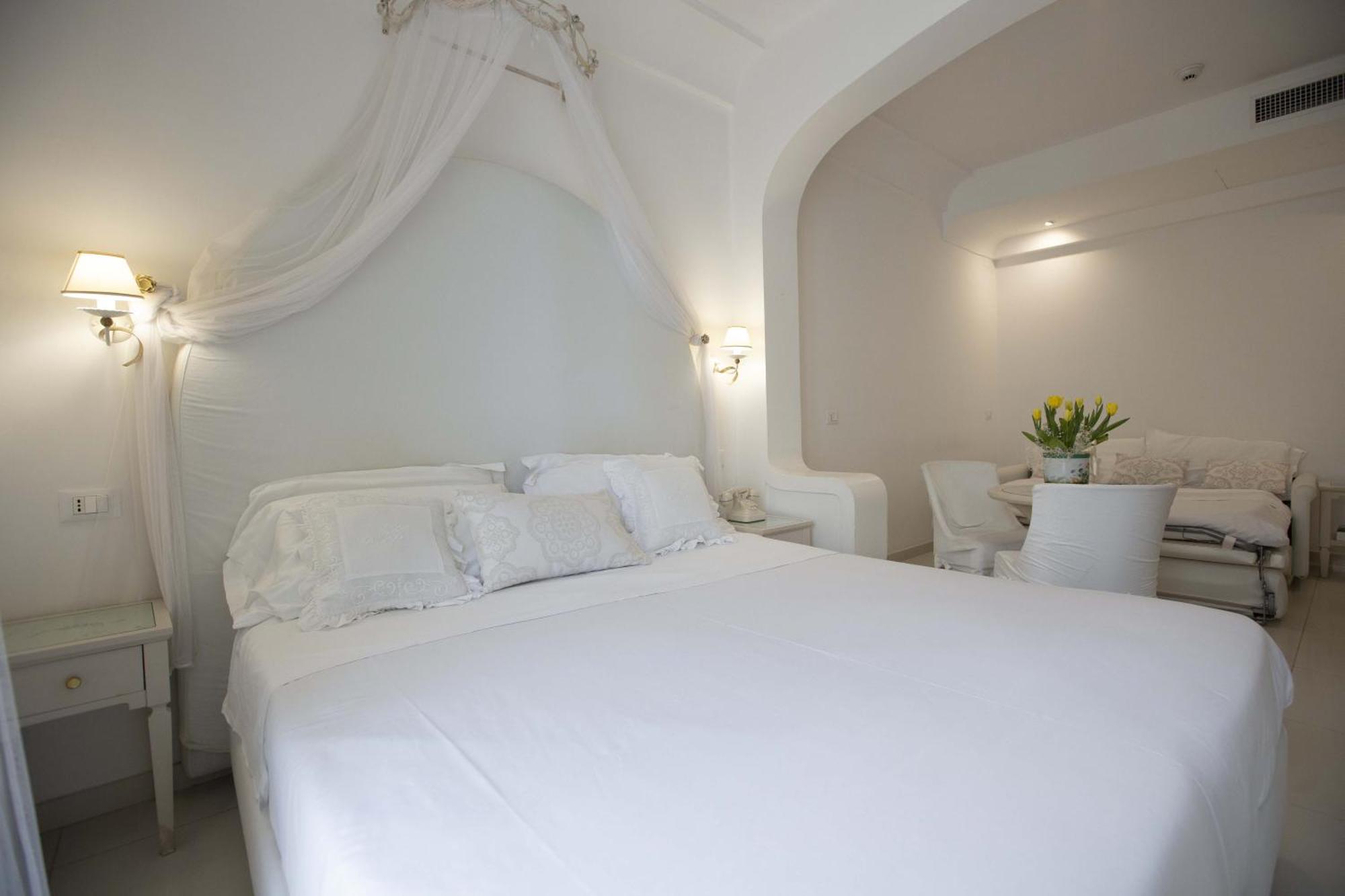 Hotel Al Cavallino Bianco Riccione Esterno foto