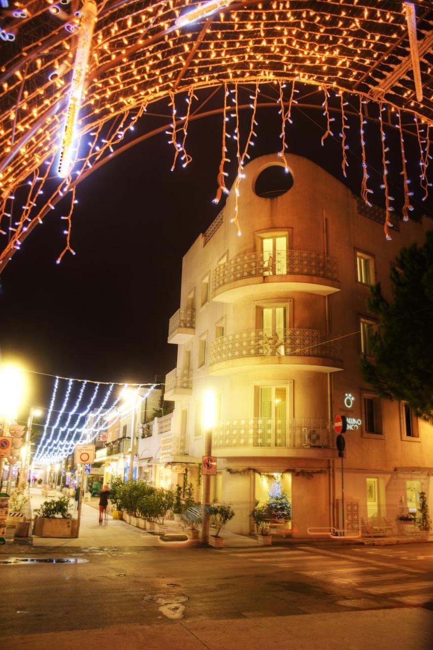 Hotel Al Cavallino Bianco Riccione Esterno foto